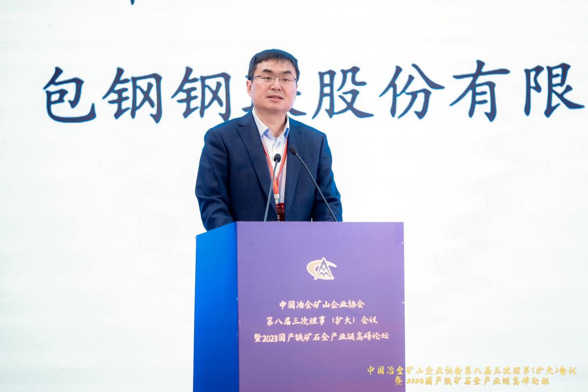 说明: 季文东